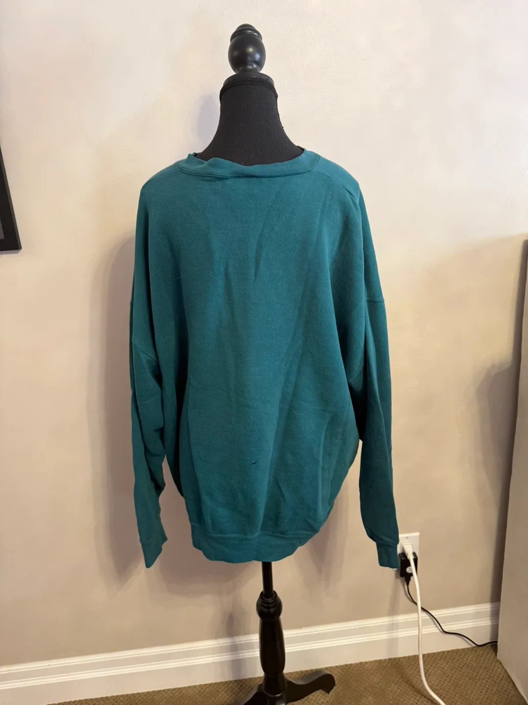 Vintage NFL Eagles Crewneck image indicator(3)