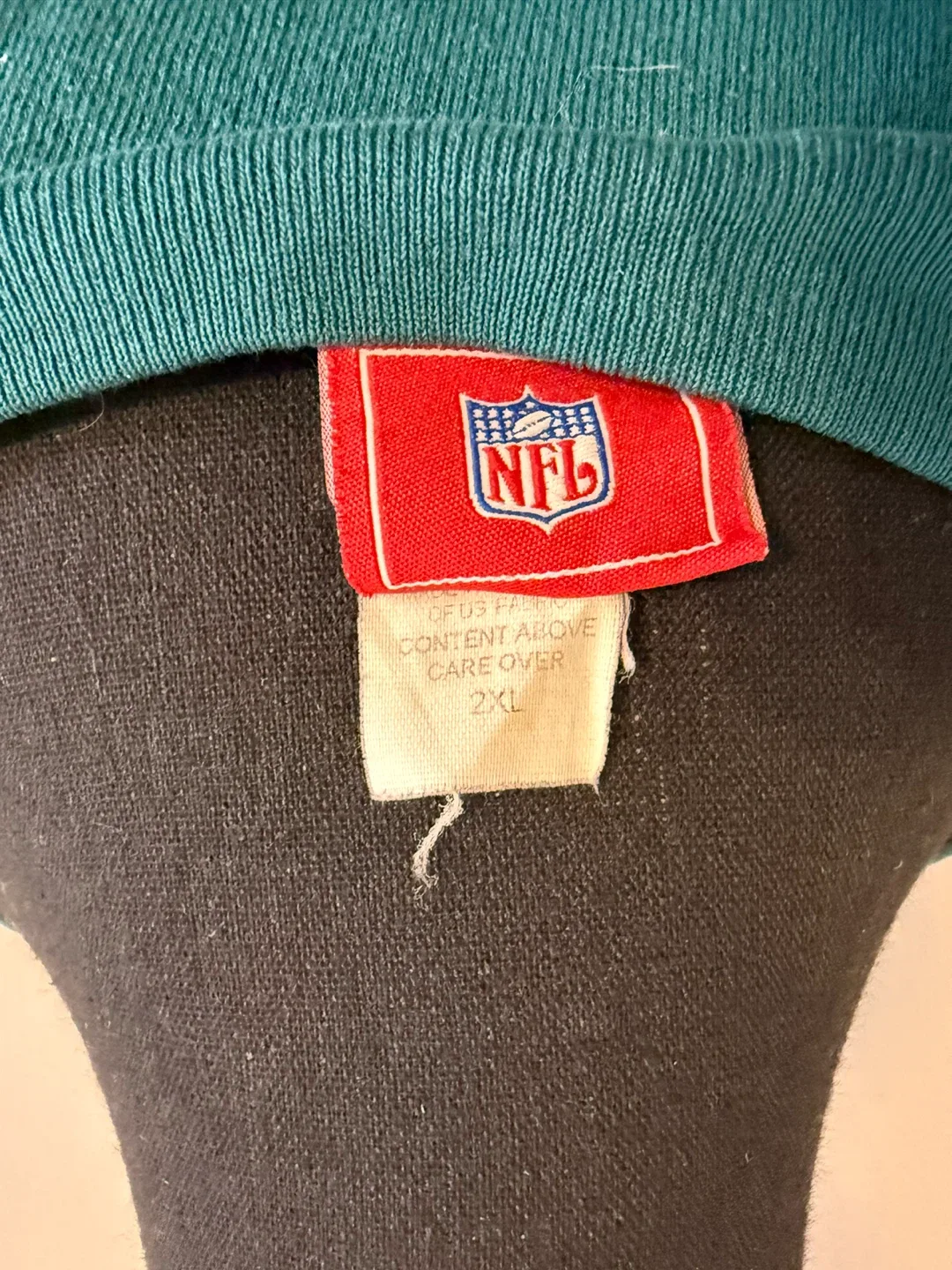 Vintage NFL Eagles Crewneck image indicator(4)