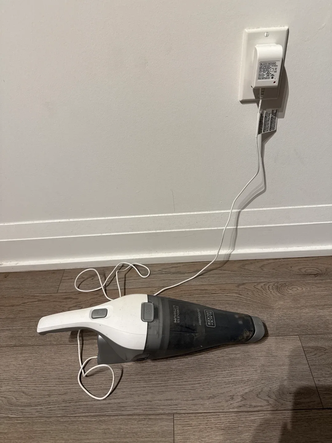 Black+Decker Dustbuster Cordless Lithium Vacuum