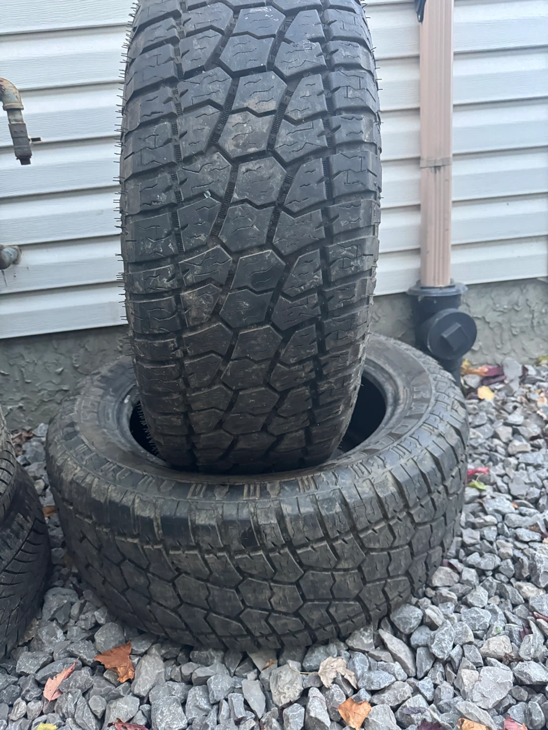 275/55r20 radar renegade at5 two winter tires - photo 2