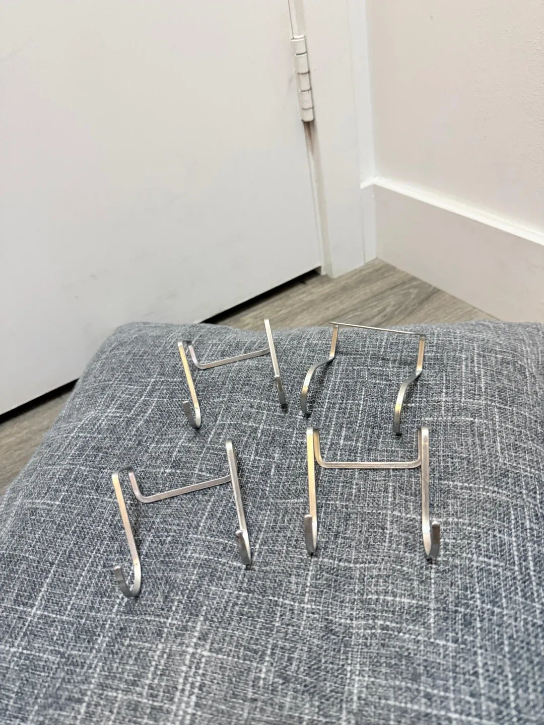 Over-the-Door Hooks - Set of 5 image indicator(2)