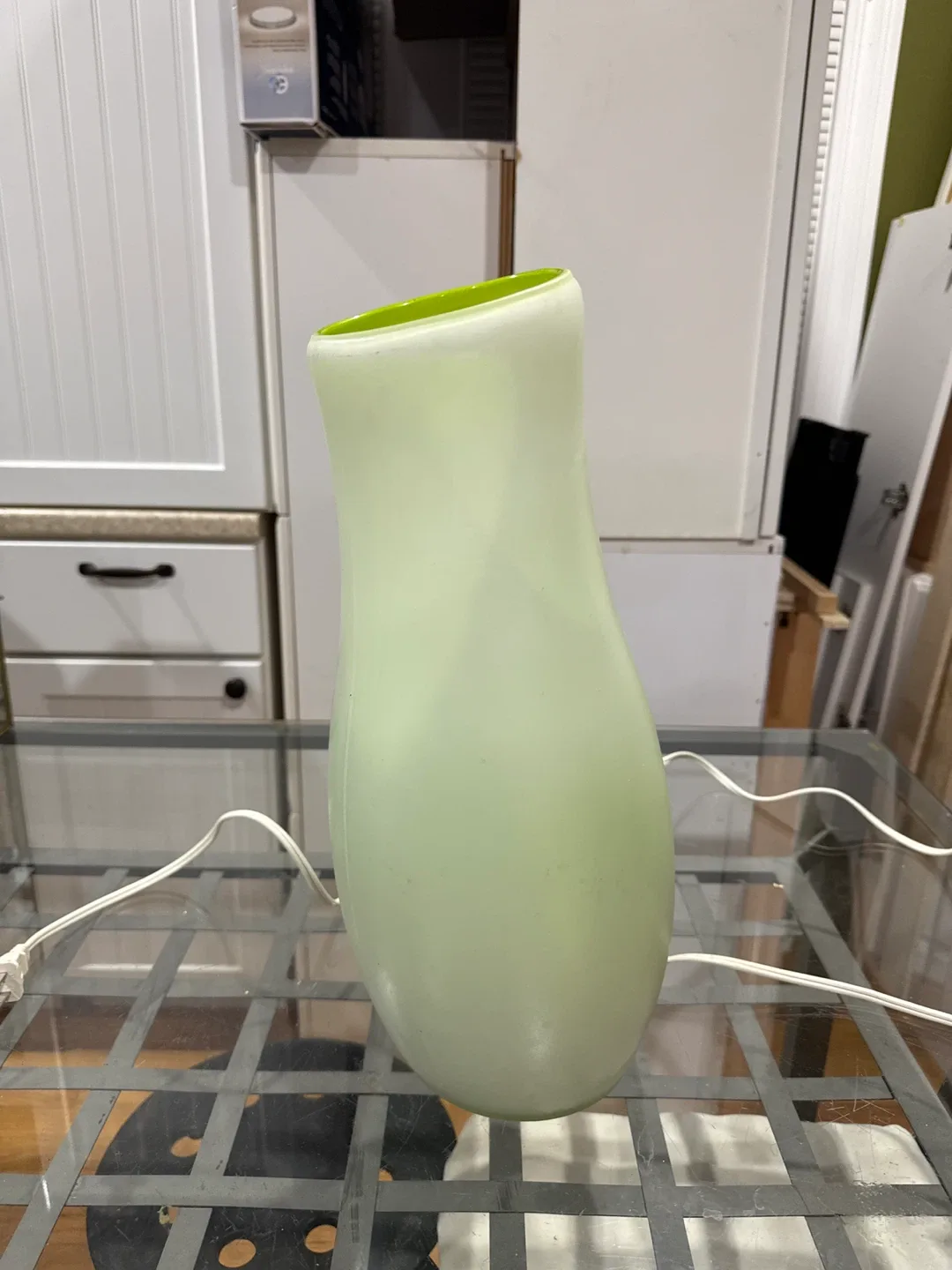 Green Glass Vase Table Lamp thumbnail