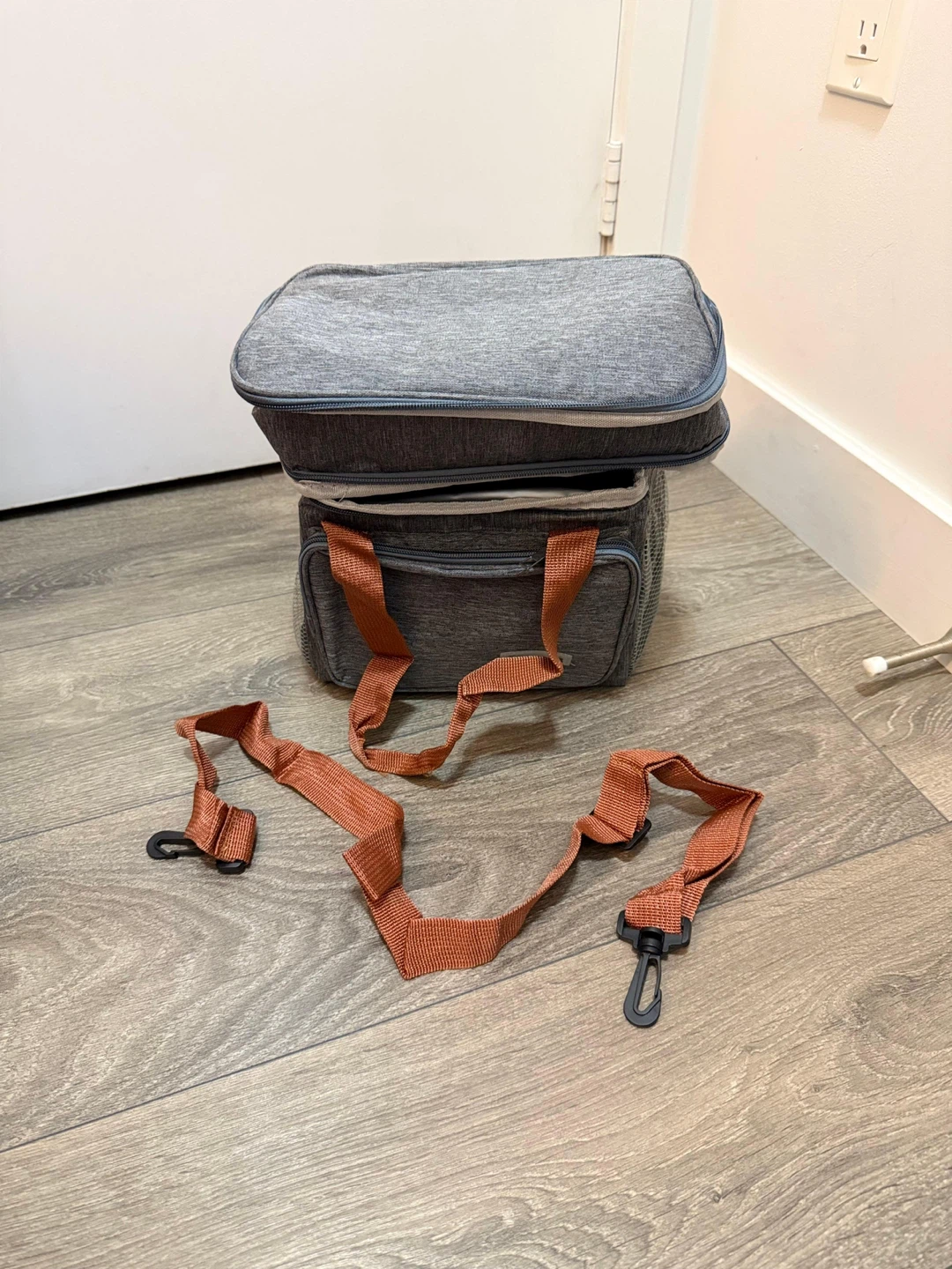 Grey Insulated Lunch Bag with Shoulder Strap - photo 3