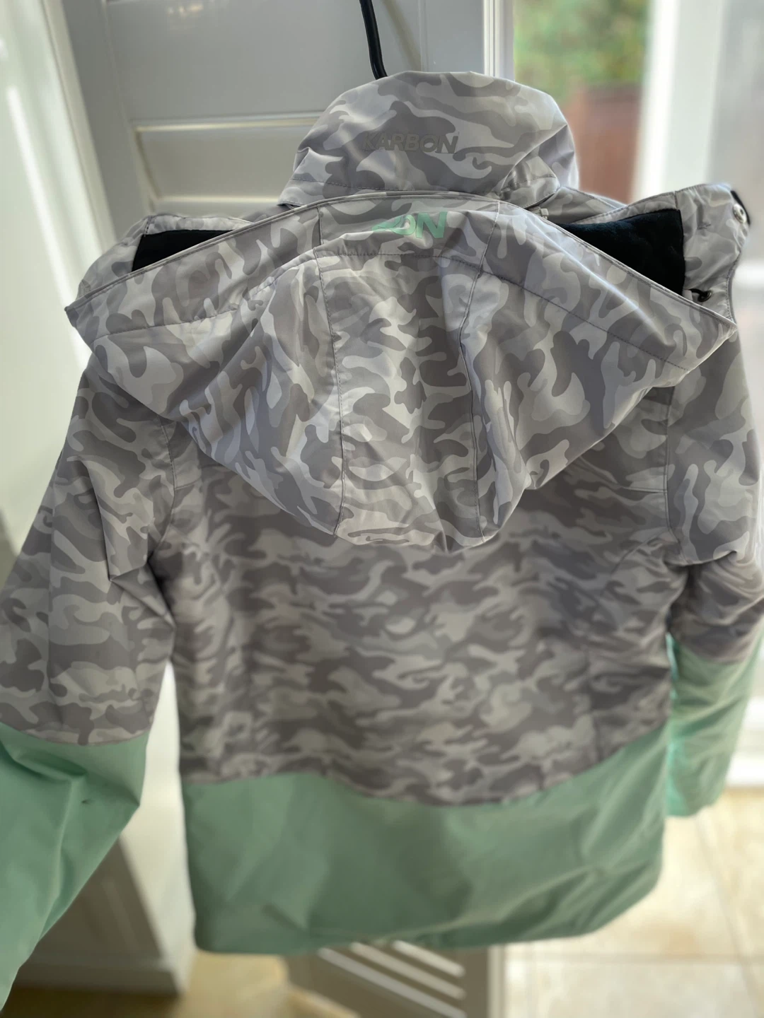 Karbon Goodall Jr. Insulated Jacket - Size 14 - photo 4