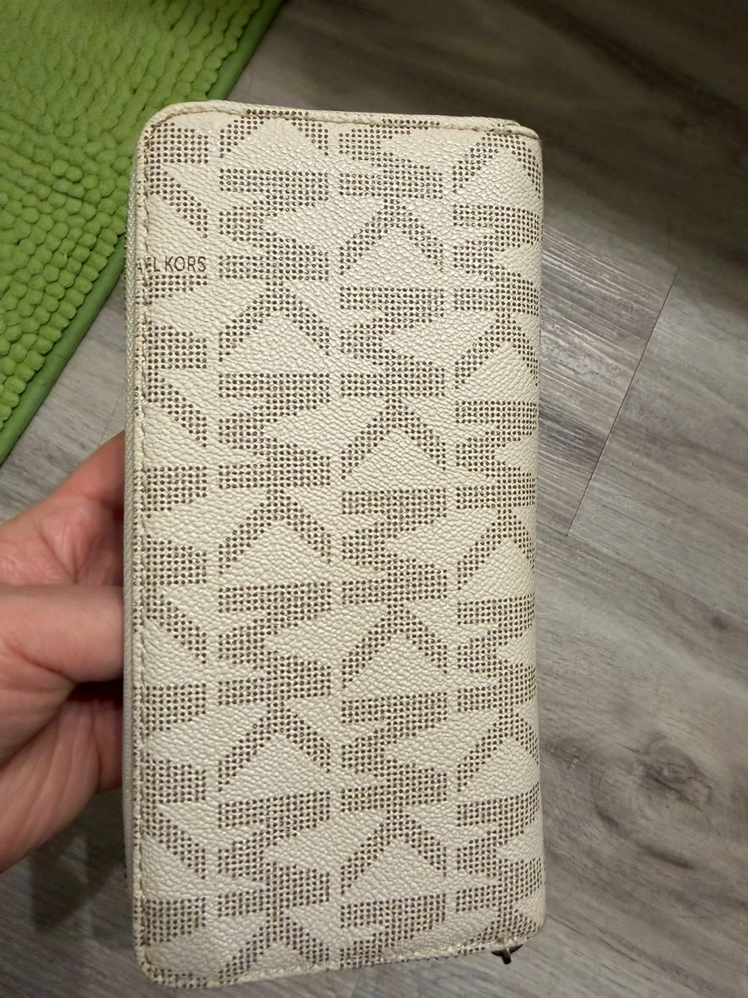 Michael Kors Zip Around Continental Wallet - photo 2