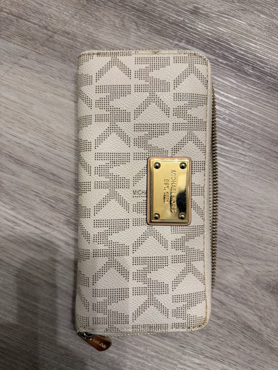 Michael Kors Zip Around Continental Wallet - photo 3
