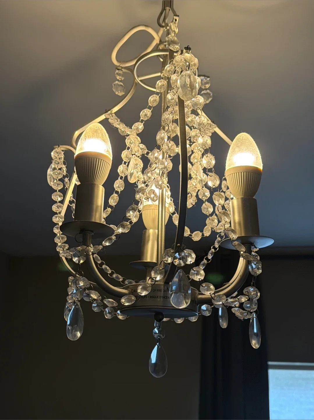 Chandelier with crystal beads image indicator(2)