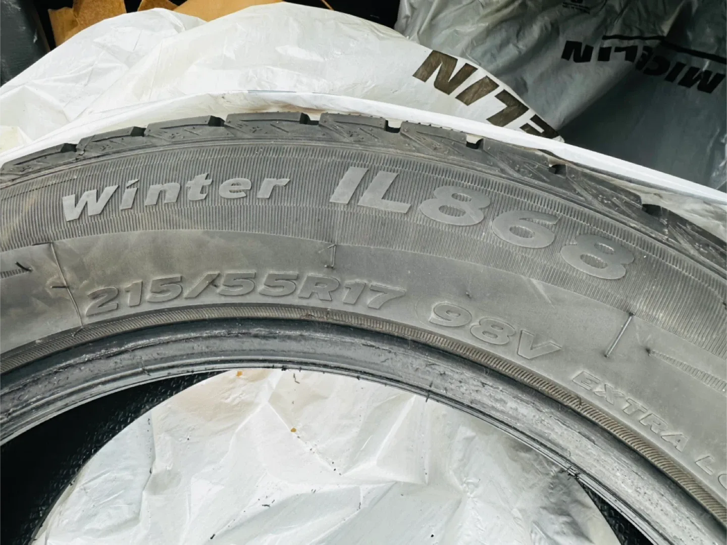 4 Winter Tires - 215/55R17 image indicator(2)