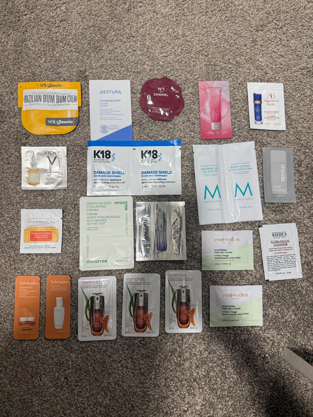Mixed Makeup and Skincare Samples - photo 2