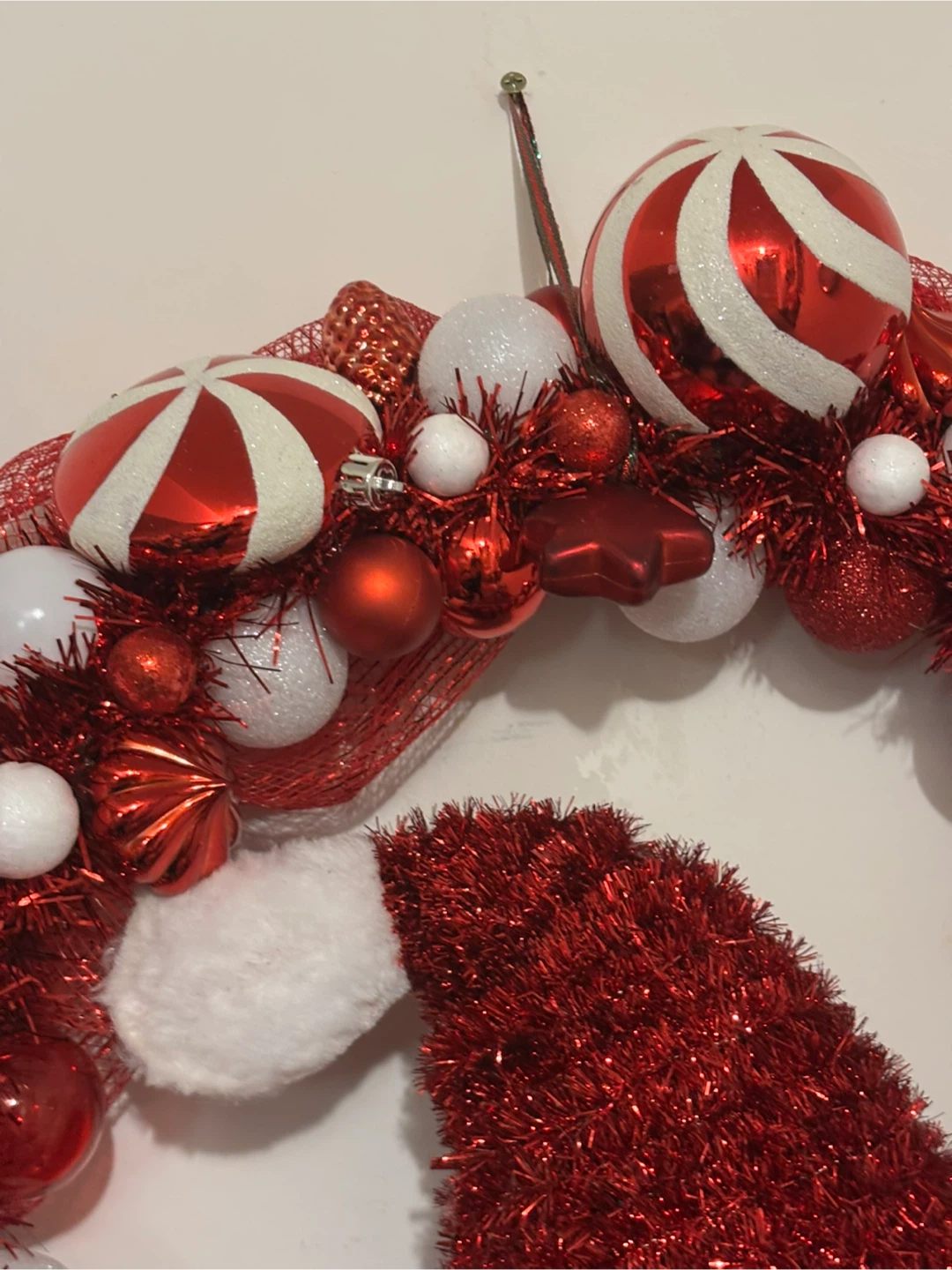 Christmas Wreath with Santa Hat - photo 3