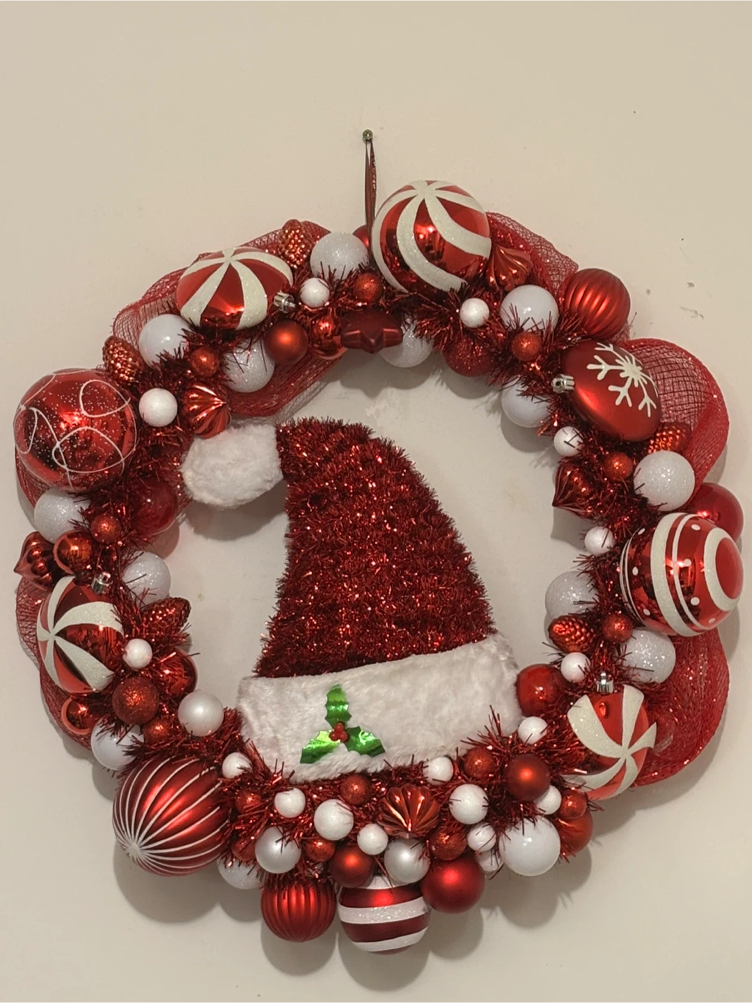 Christmas Wreath with Santa Hat - photo 5