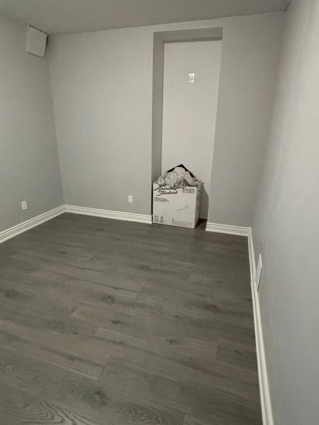 Basement for rent image indicator(3)