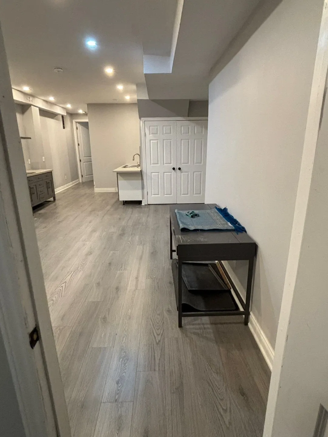 Basement for rent image indicator(10)