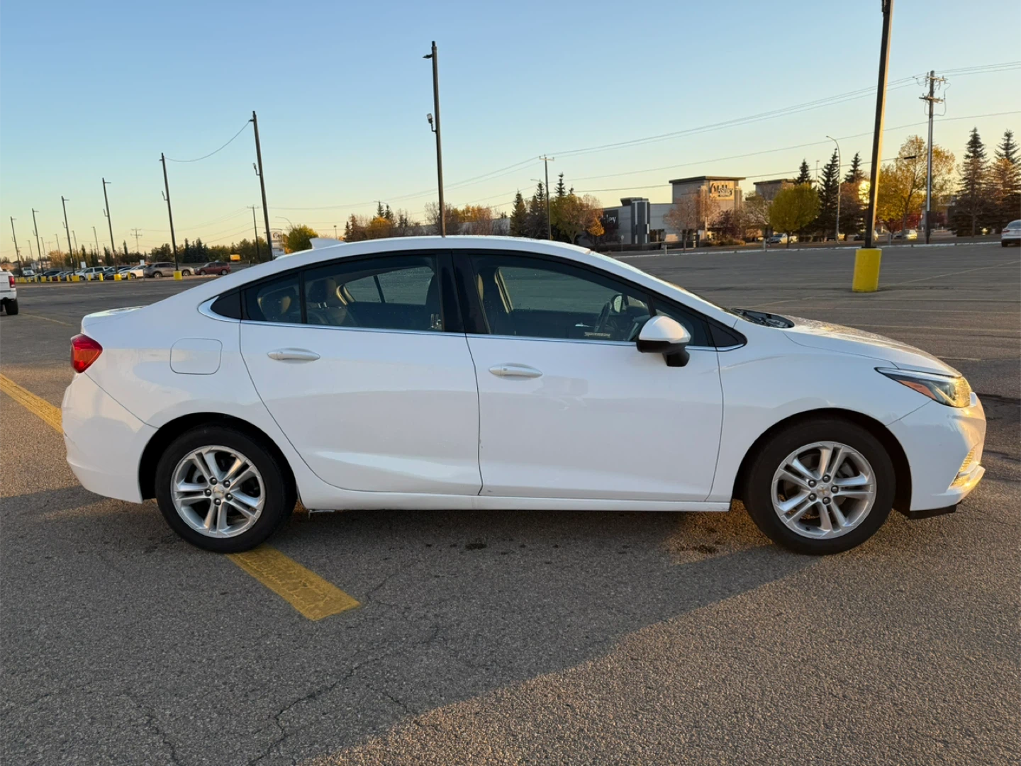 2017 Chevrolet Cruze - photo 2