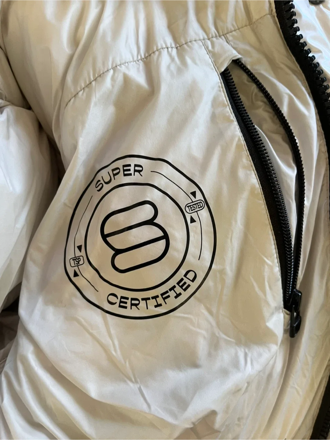 Aritzia Super Puff Winter Jacket image indicator(5)