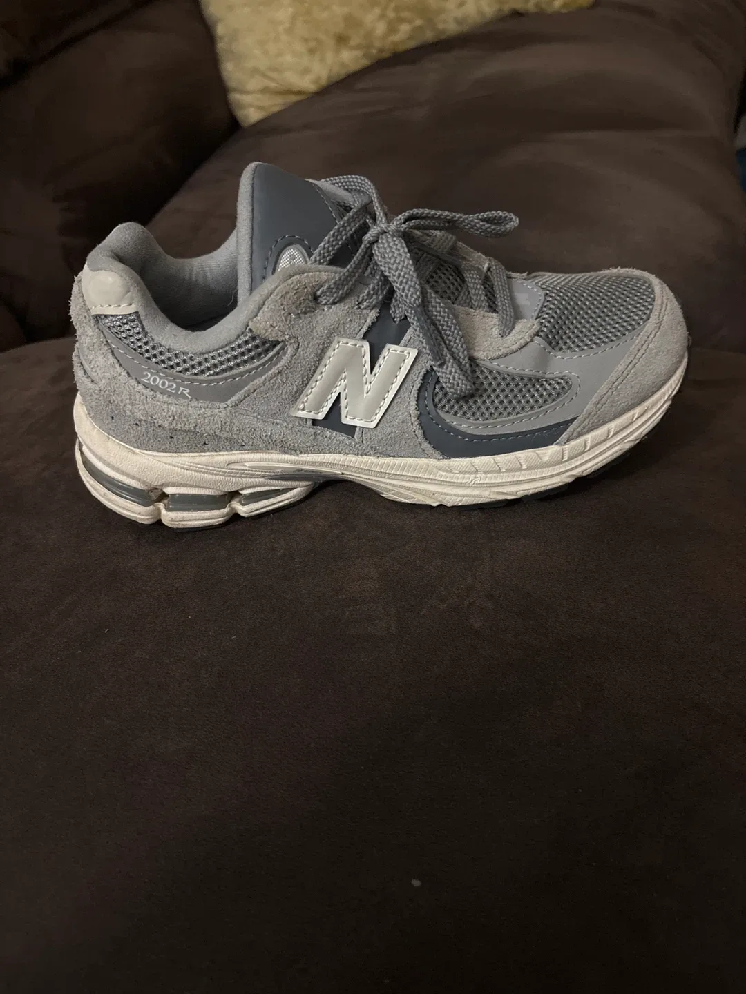 New Balance 2002R Gray Sneakers image indicator(2)