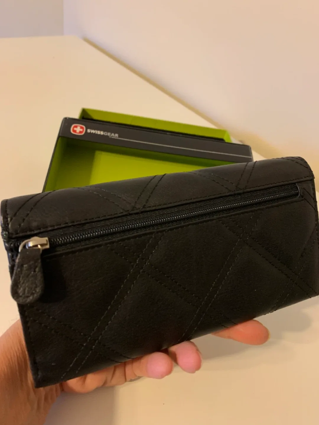 Swiss Gear Black Leather Ladies Wallet image indicator(5)