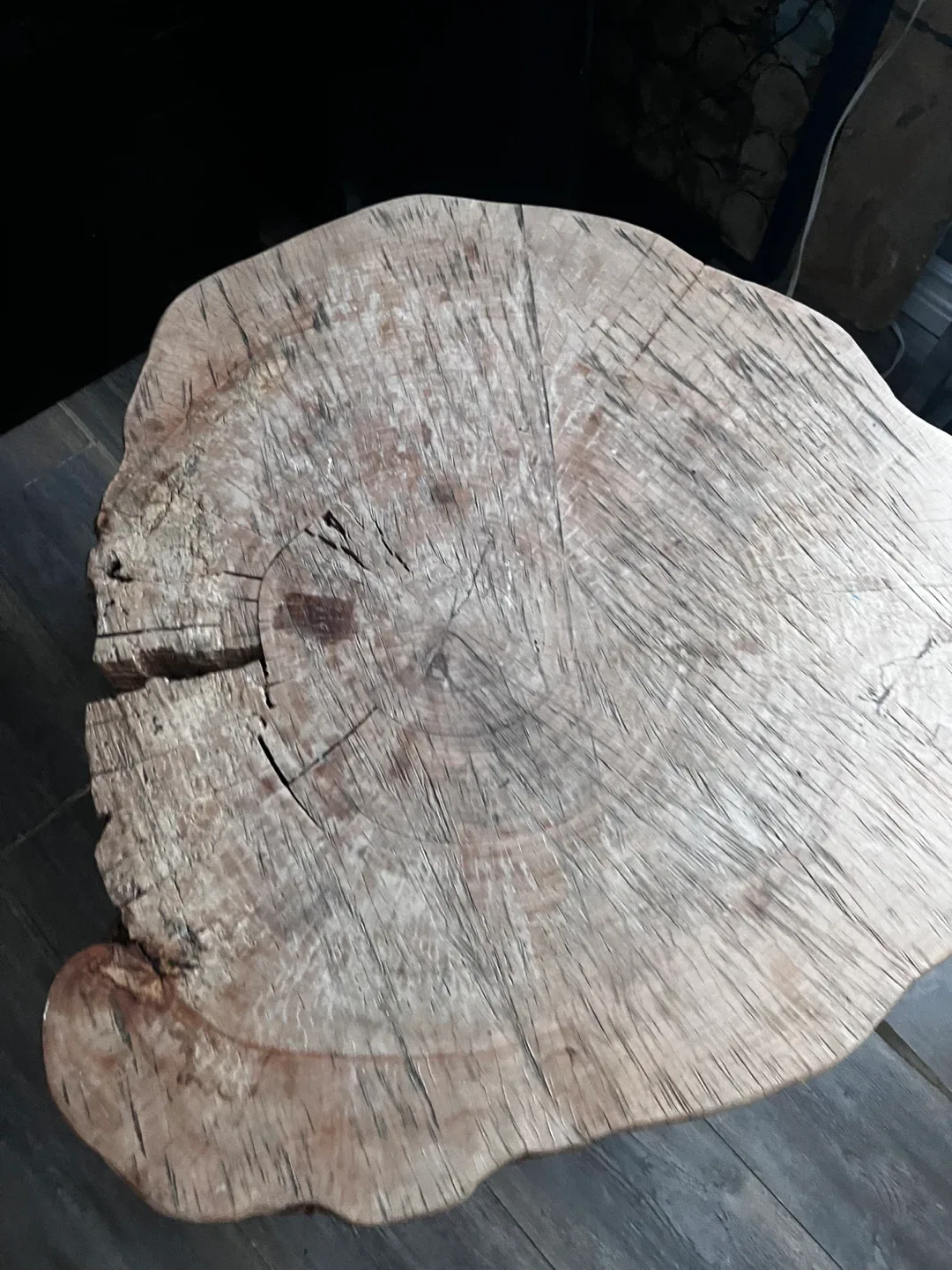 Wood Stump Coffee Table image indicator(5)