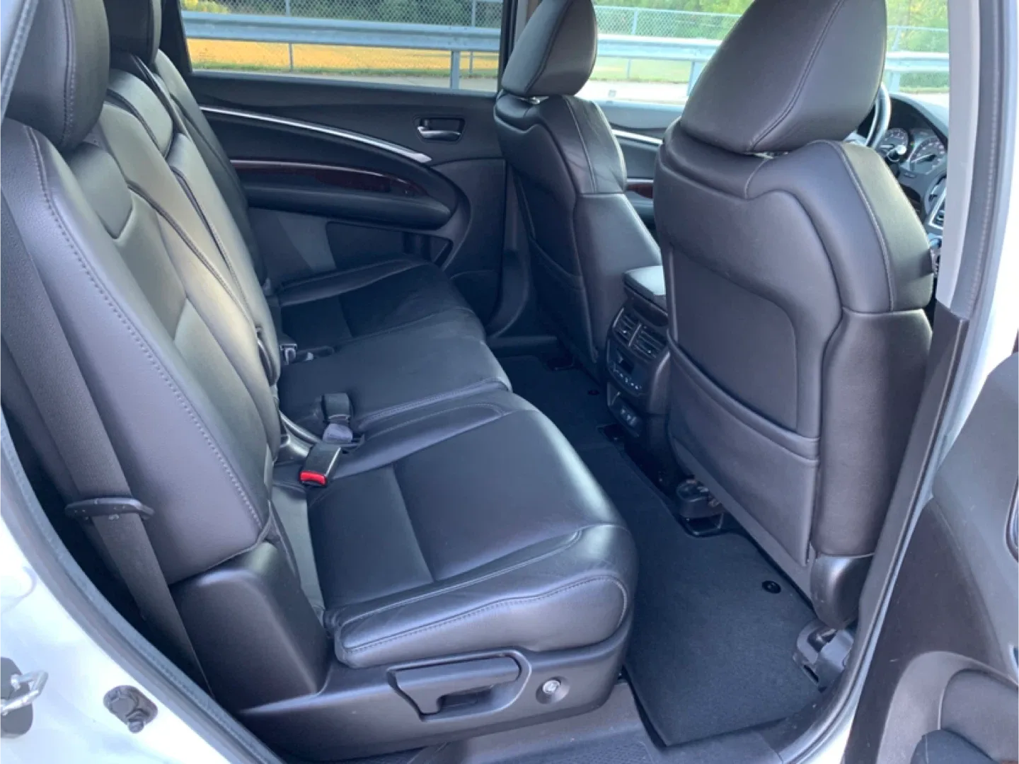 2019 Acura MDX · SH-AWD Sport Utility 4D image indicator(9)