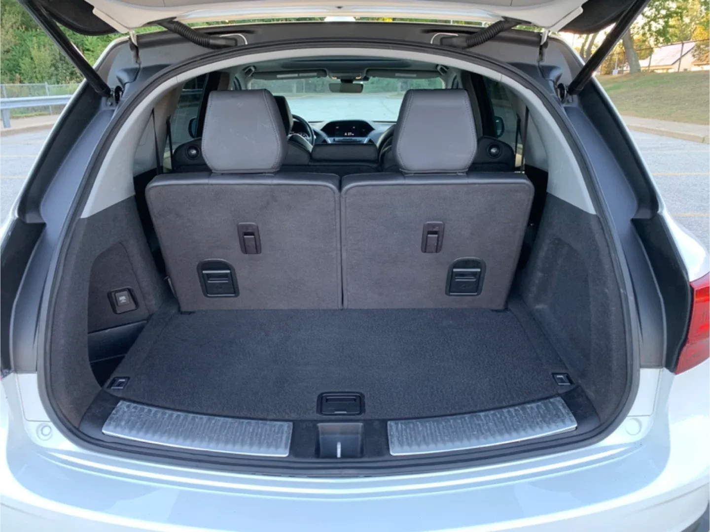 2019 Acura MDX · SH-AWD Sport Utility 4D image indicator(10)