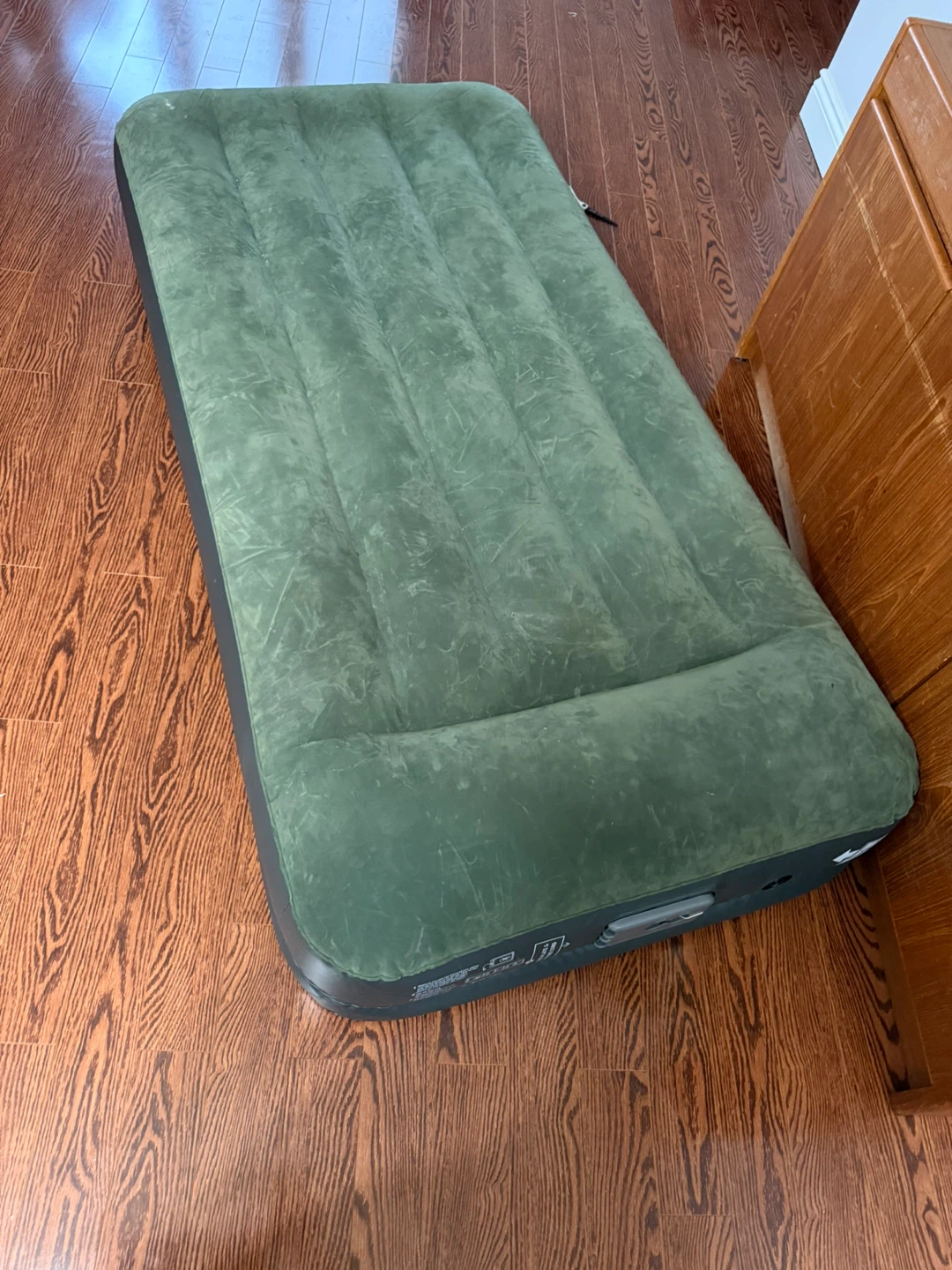 Ozark Trail Twin Air Bed w/ Pump - photo 2