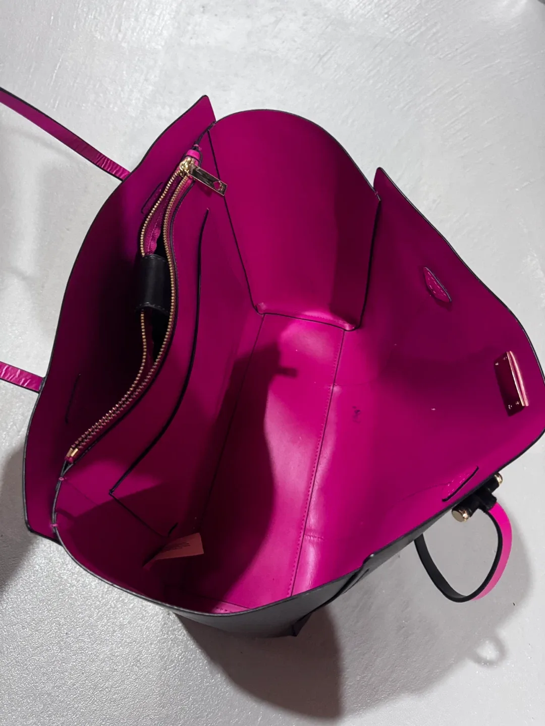 Kate Spade Black Leather Tote Bag image indicator(4)