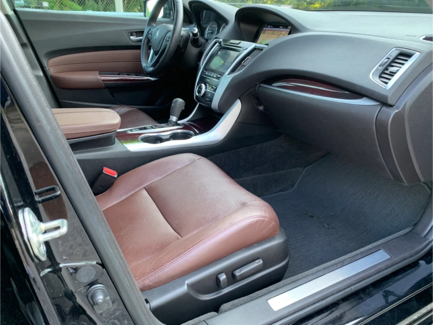 2016 Acura TLX · 2.4 w/Technology Pkg Sedan 4D image indicator(8)