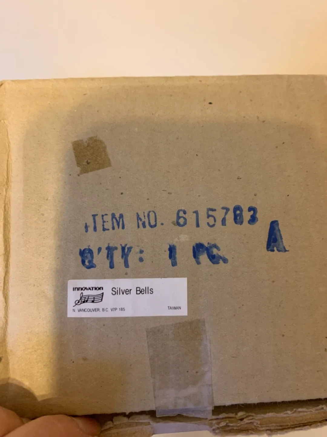 Innovation Musical Christmas Santa & Child Figurine image indicator(3)