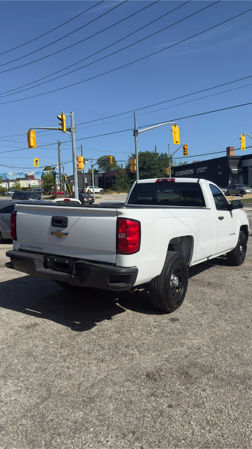 2018 Chevrolet Silverado Truck - photo 3