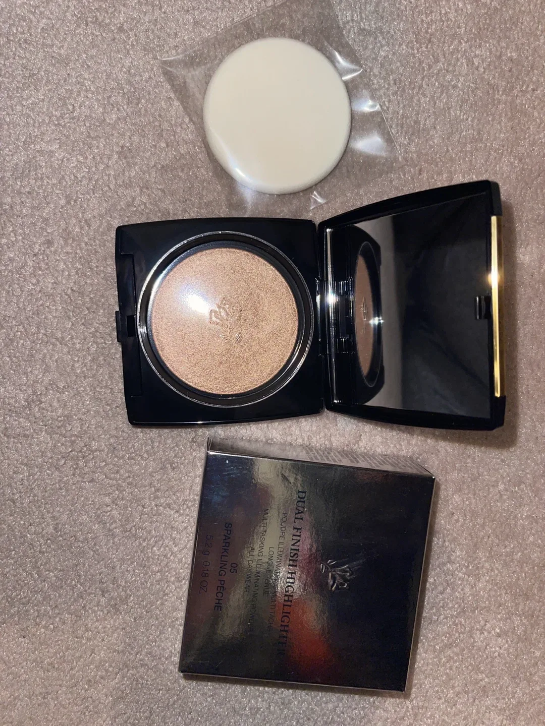 Lancome Dual Finish Highlighter - Sparkling Peche image indicator(2)