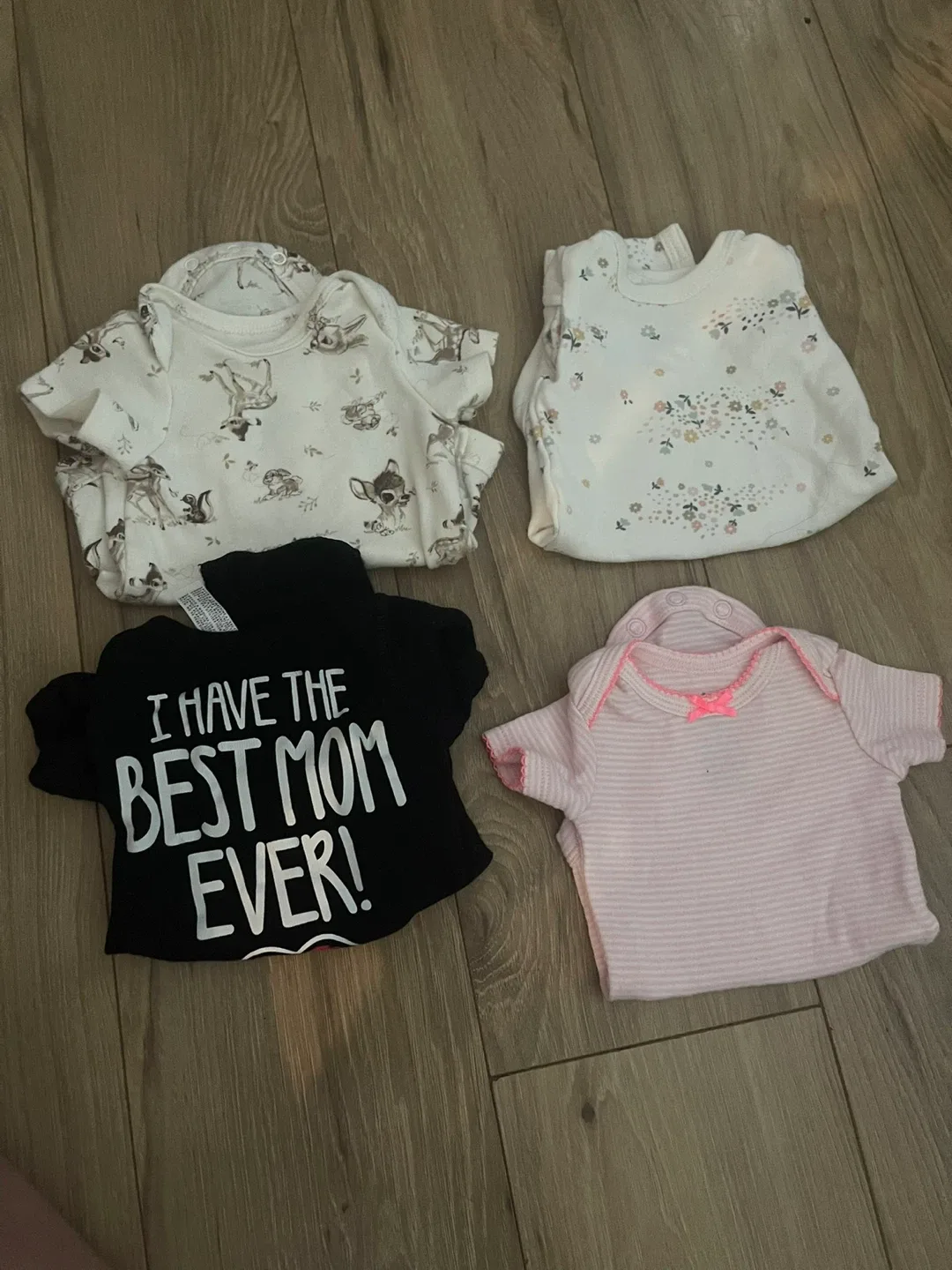 Baby Onesies Bundle - Assorted Sizes & Styles image indicator(4)