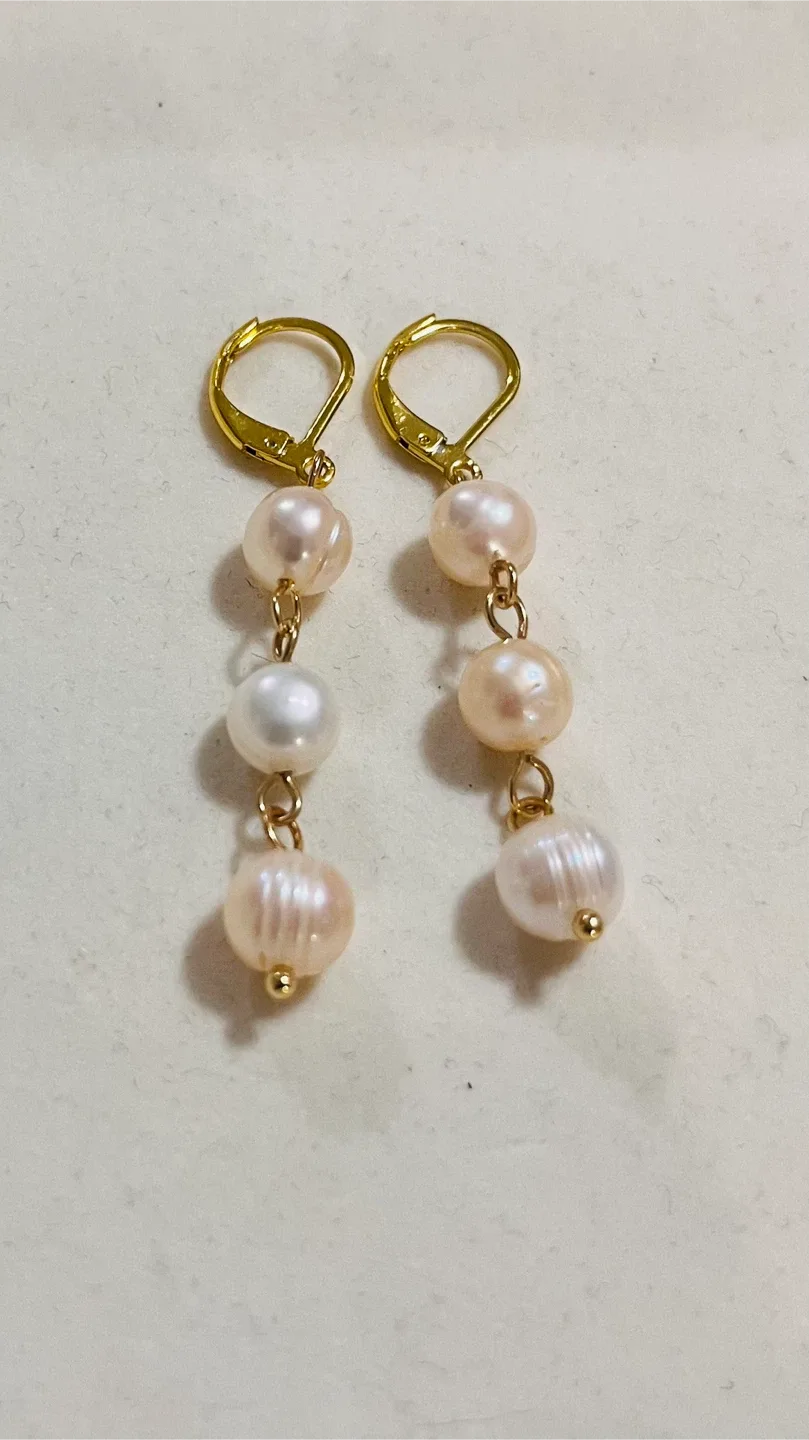 Pearl Drop Earrings - Gold Tone image indicator(2)
