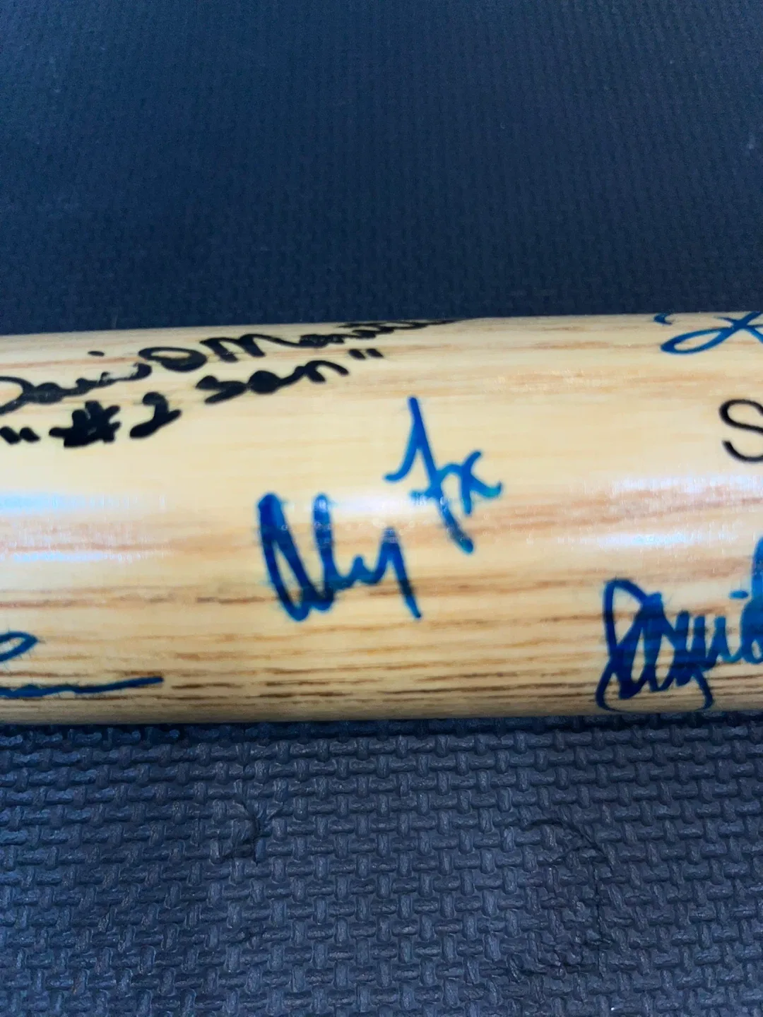 Signed Baseball Bat image indicator(9)