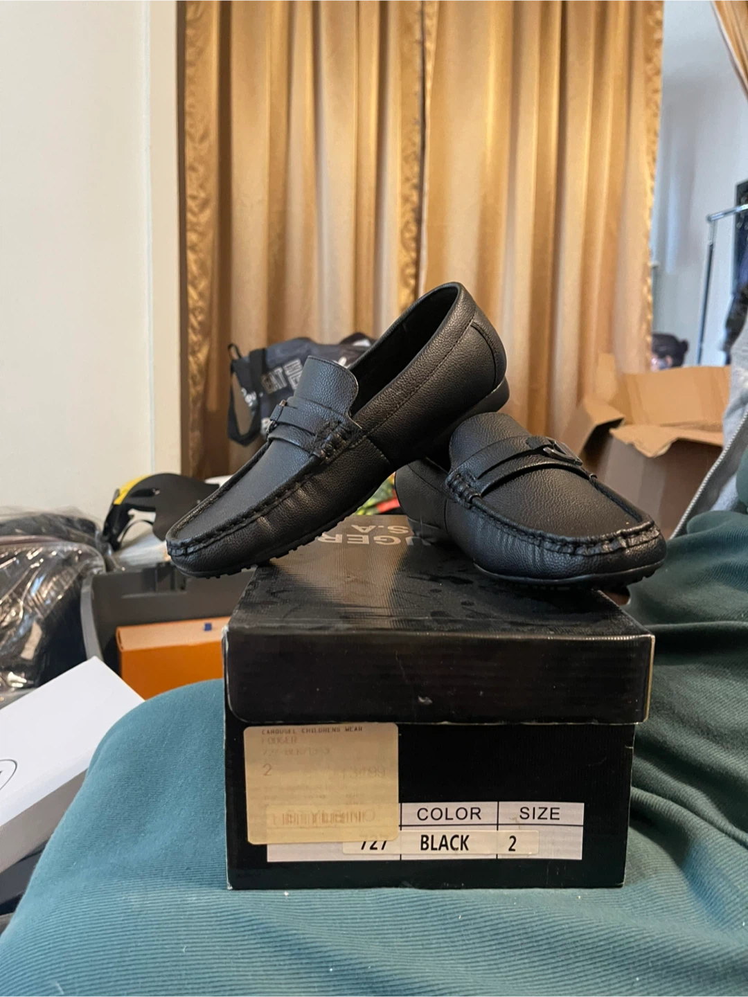 Carousel Childrens Wear Black Loafers - Size 2