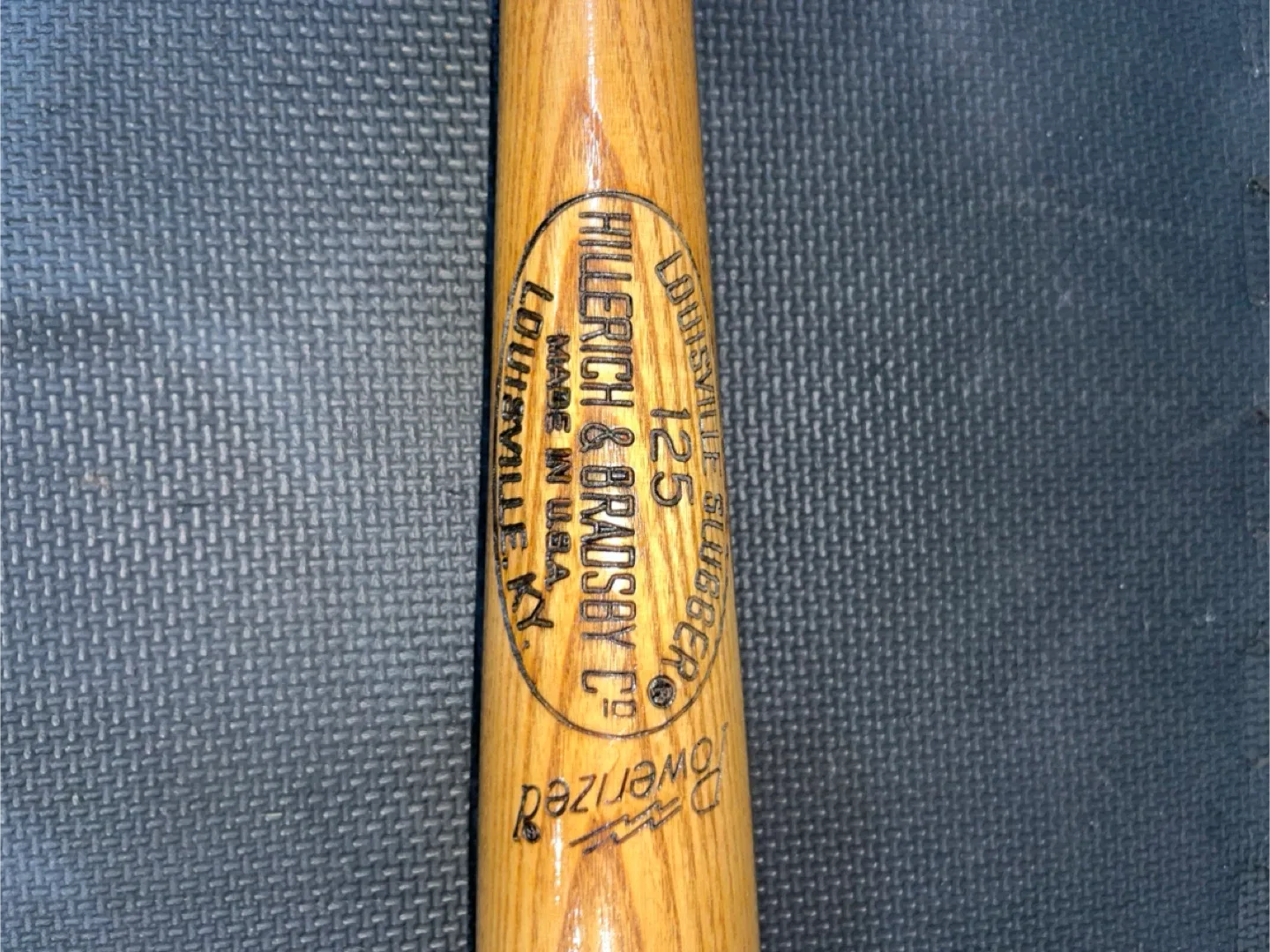 Louisville Slugger Signed by Rico Petrocelli image indicator(4)
