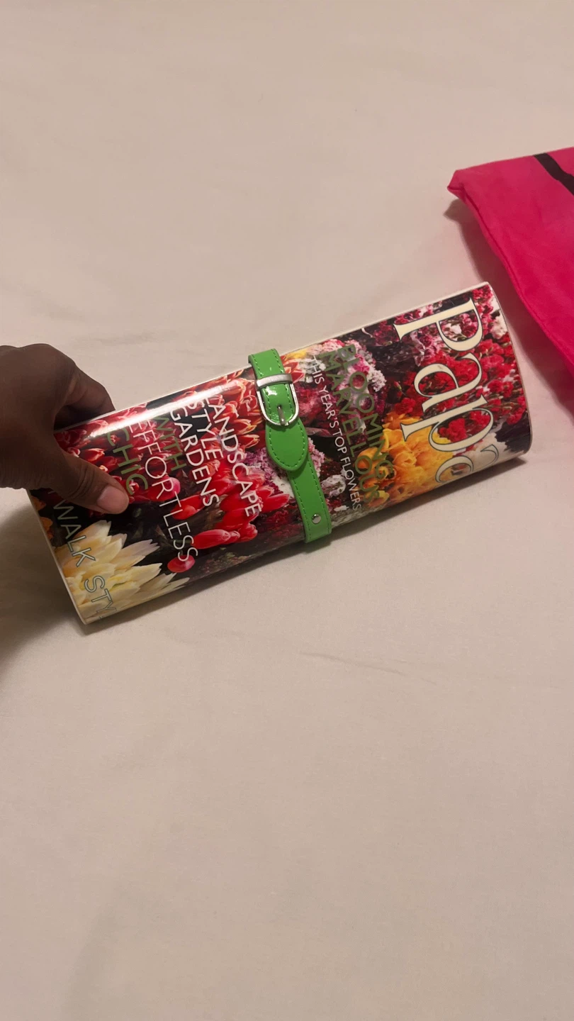 Papa Razzi Floral Clutch Bag - photo 4