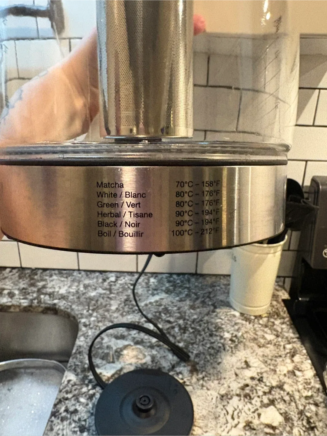 Electric Glass Kettle with Tea Infuser image indicator(4)