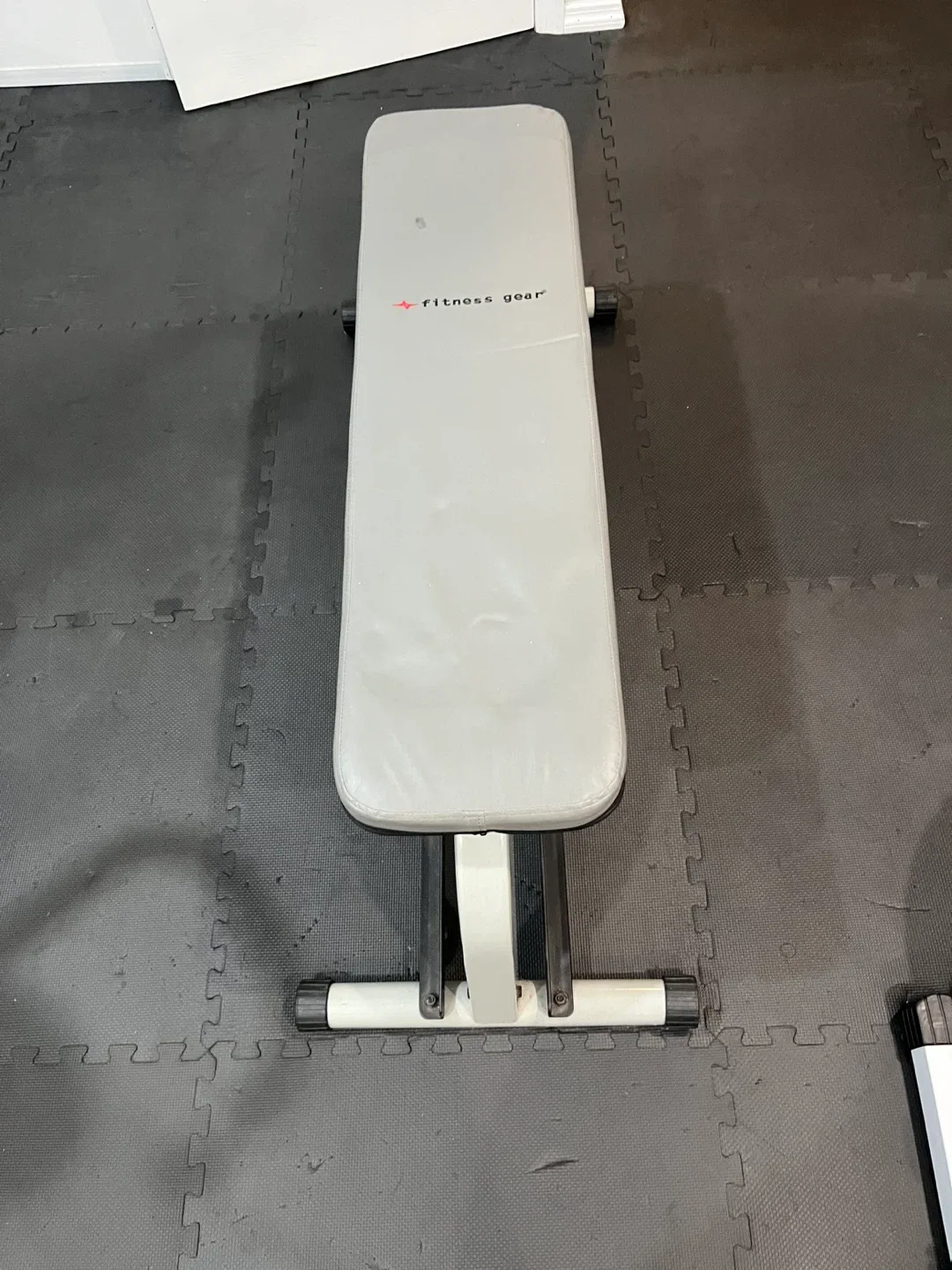 Fitness Gear Weight Bench image indicator(2)