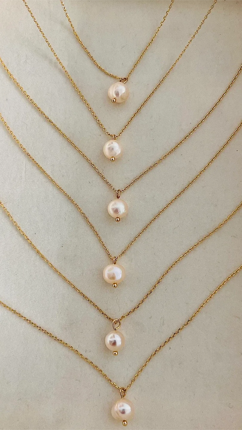Pearl Pendant Necklace - Gold Chain image indicator(4)