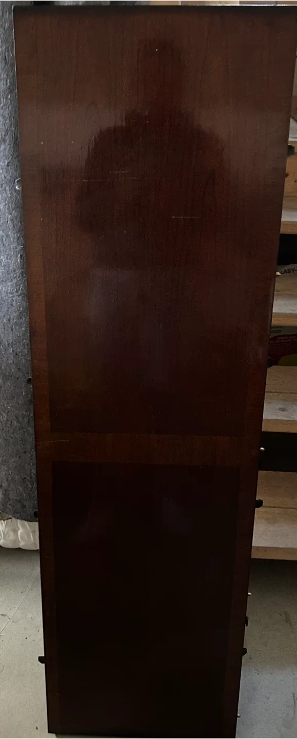 Round Wooden Table image indicator(2)