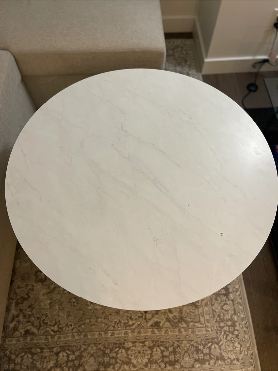 Round White Coffee Table with Gold Legs - photo 3