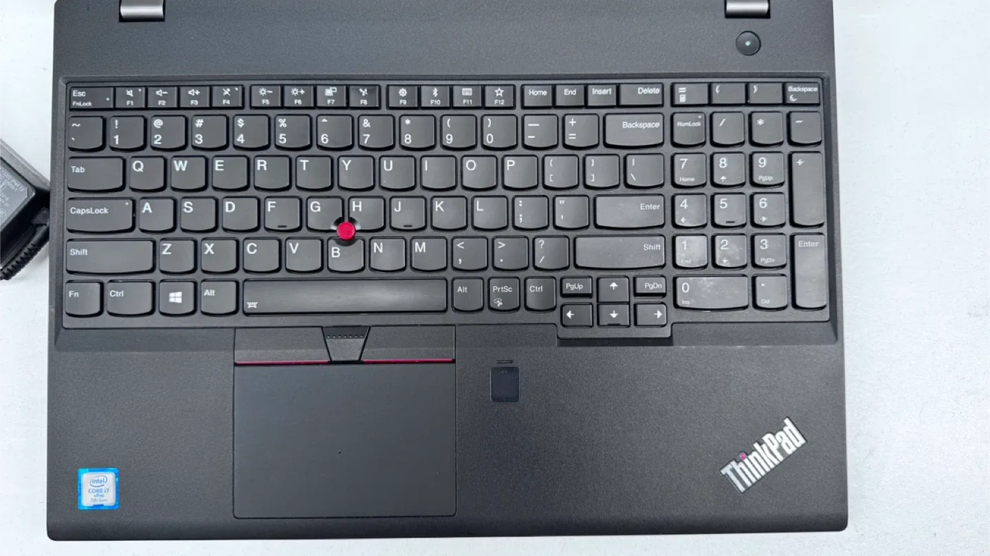 Lenovo T570 I7-7th. 16/256GB. Win 11. 15.6" image indicator(4)