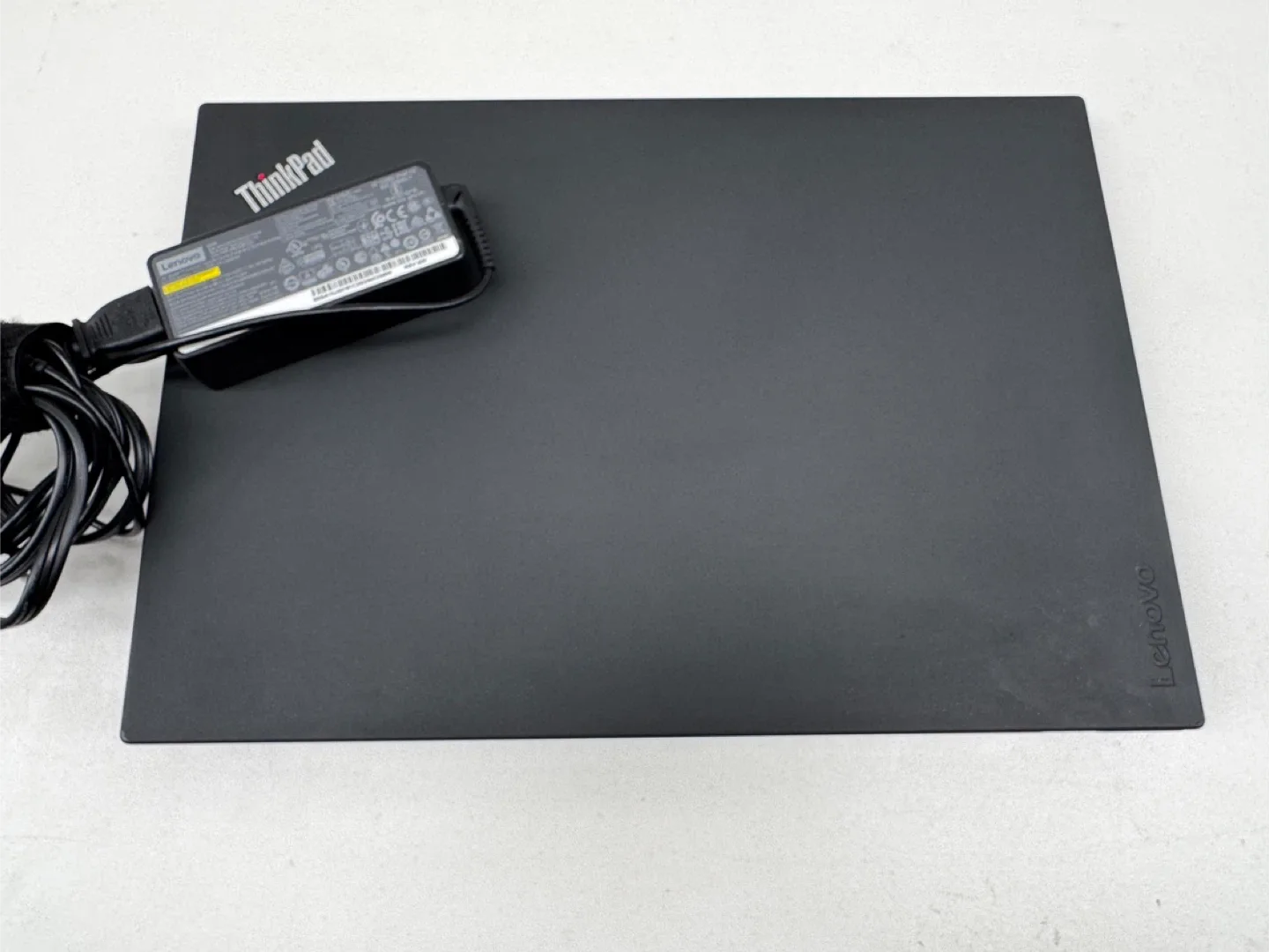 Lenovo T570 I7-7th. 16/256GB. Win 11. 15.6" image indicator(2)