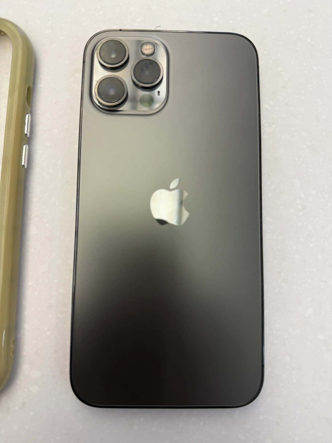iPhone 12 Pro Max 128gb & Case perfect condition - photo 4