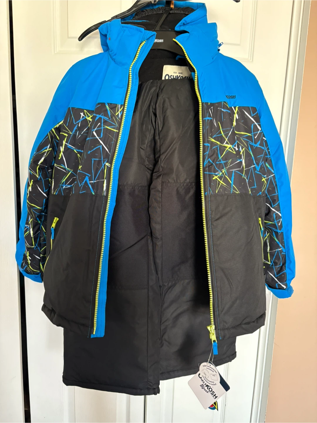 Brand new, Oshkosh 2-Piece Snowsuit w/t Hat & Neck Warmer, 14. - photo 2