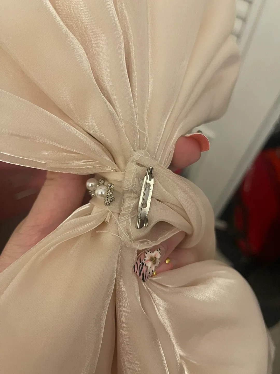 2M Long Decorative Bow dress train - Champagne Colour image indicator(2)