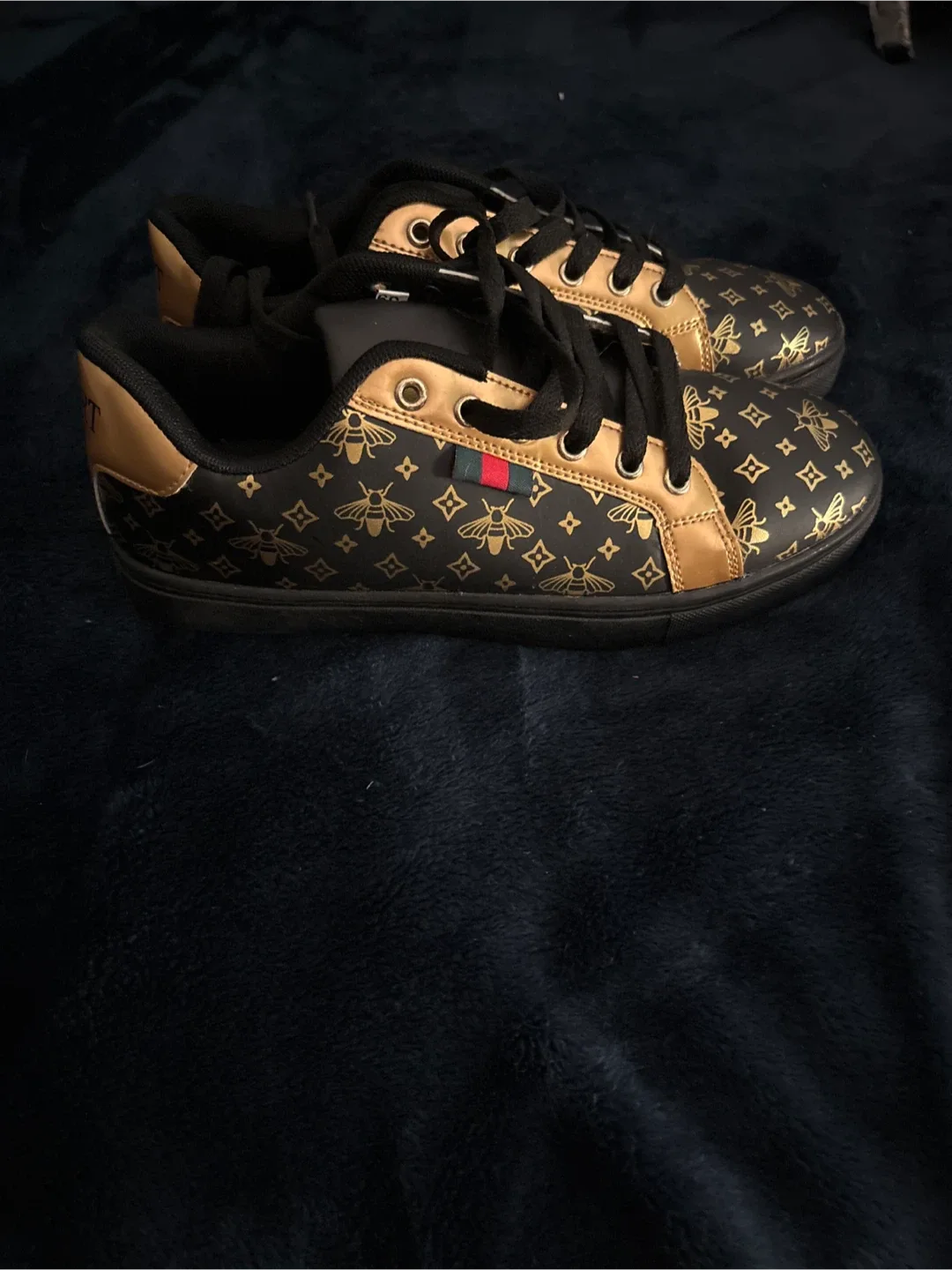 Fashion Sneakers - Black & Gold image indicator(3)