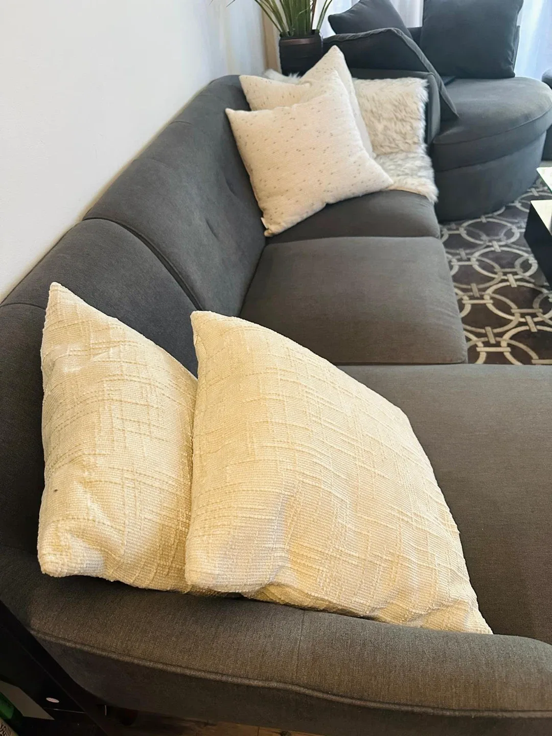 Grey Sectional Sofa image indicator(2)