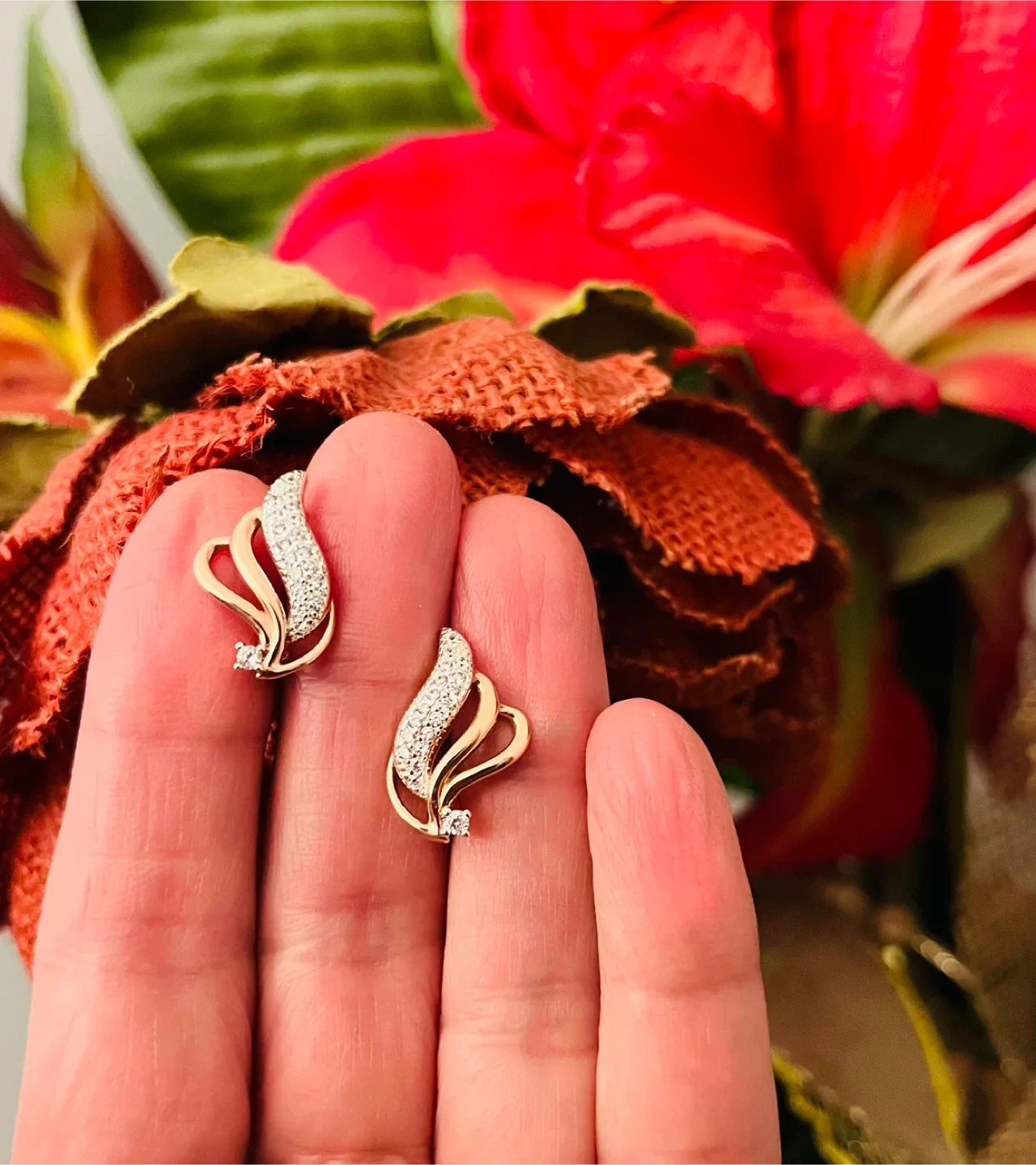 Elegant Rose Gold Earrings thumbnail