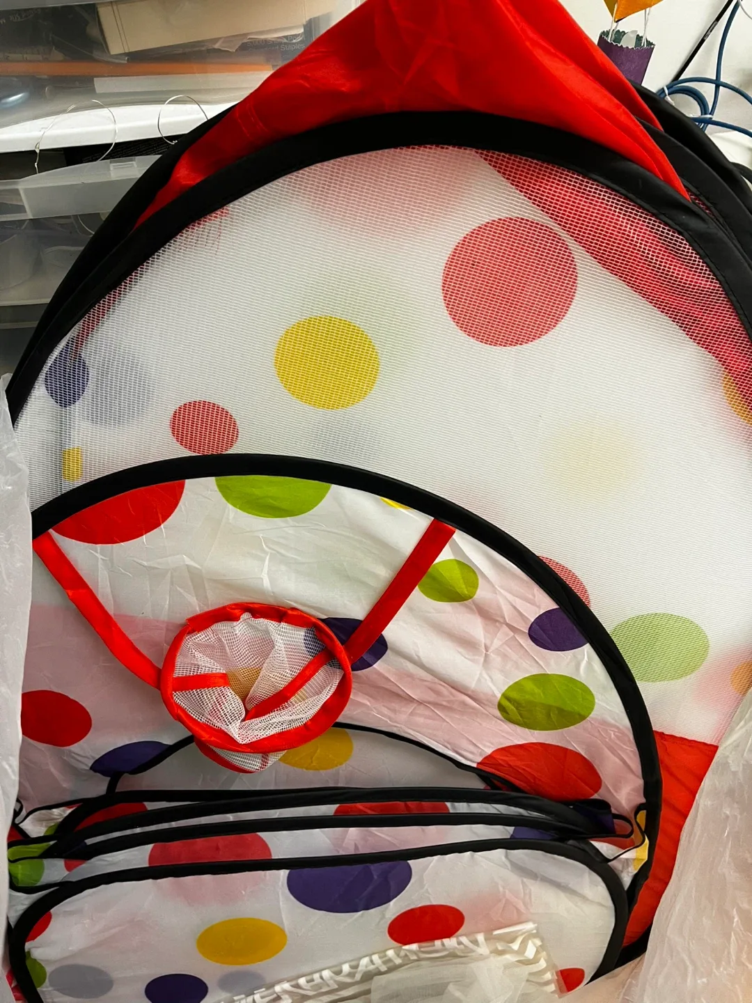 Kids Play Tent with Tunnel and Ball Pit image indicator(3)